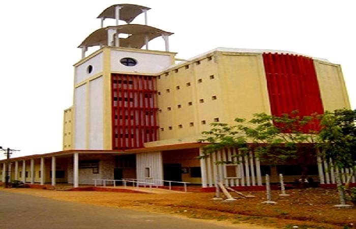 Utkal University Bhubaneswar Academic Building photo 2